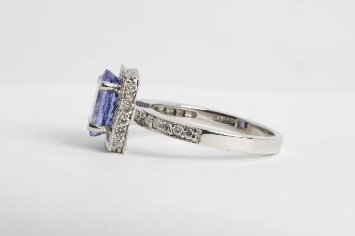 14k White Gold 0.55ctw Diamond 2.44ctw Tanzanite Ring Size 8 (4.90g.)