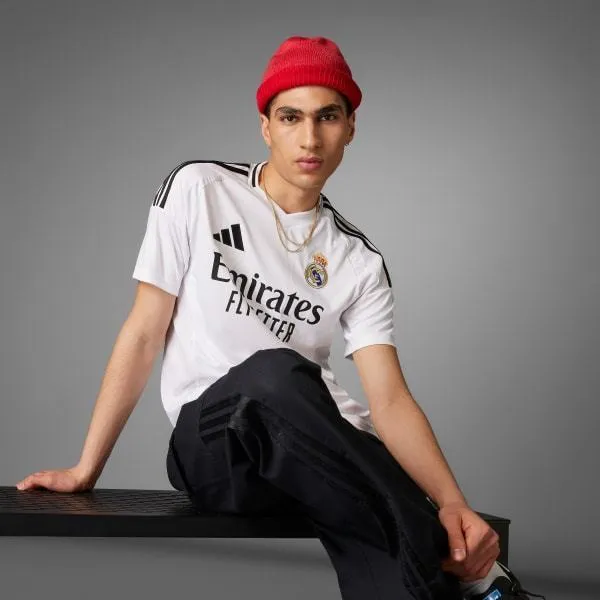 adidas  |Unisex Street Style Logo T-Shirts