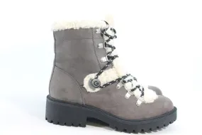 G By Guess Sherry 2 Women's Grey Boots 7M(ZAP18787)