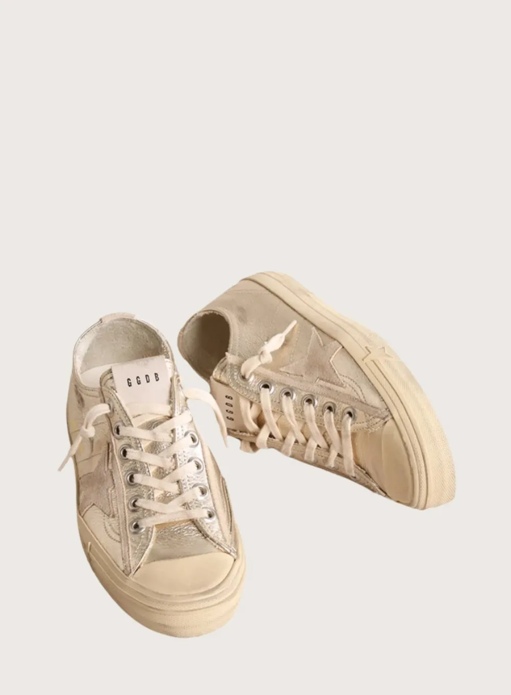 GOLDEN GOOSE | V-Star Laminated Sneaker