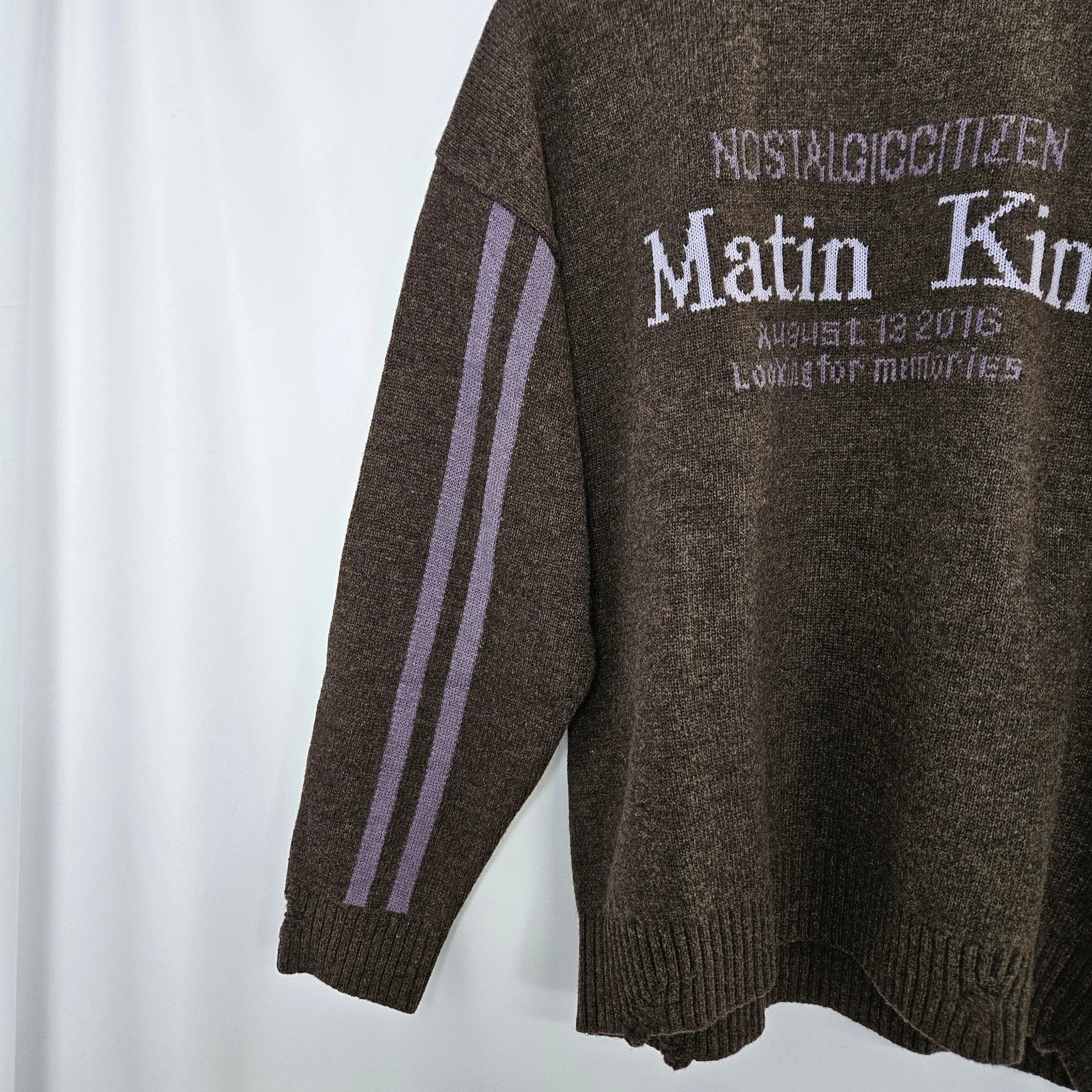 Matin Kim  |Casual Style Street Style Logo V-neck & Crew neck