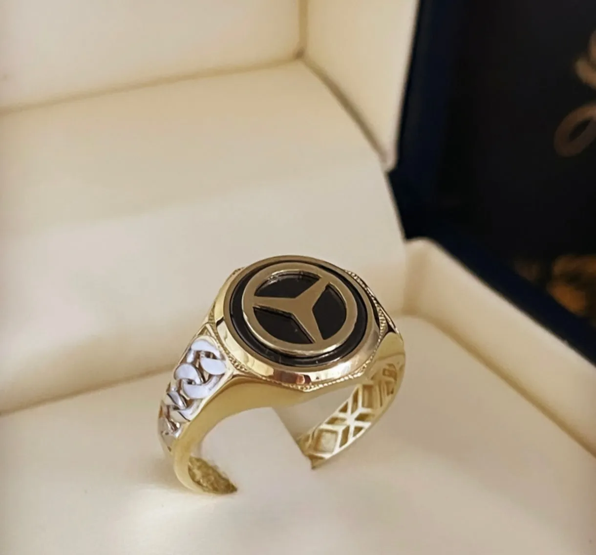 Men ring