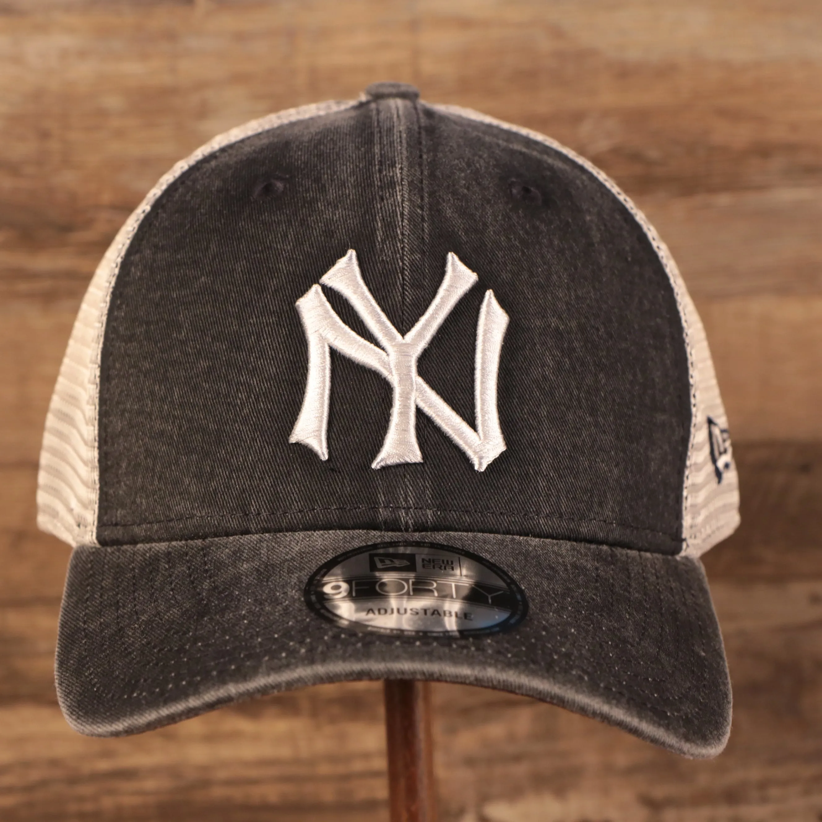 New York Yankees Vintage Dark Gray Adjustable 9Forty Trucker Dad Hat