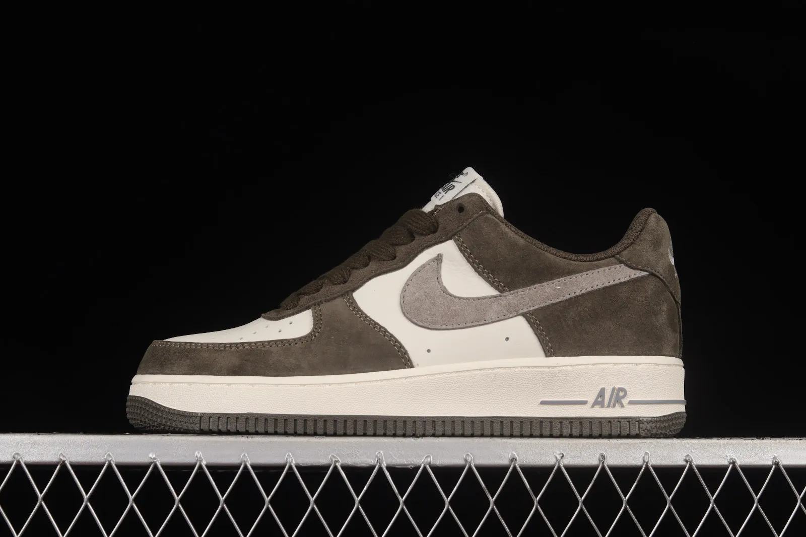 Nike Air Force 1 07 Low Dark Grey Brown White Shoes TU6995-396