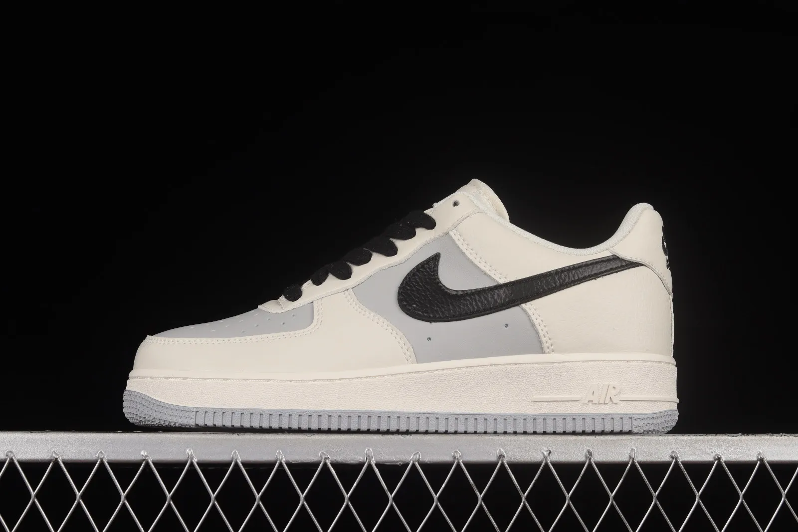 Nike Air Force 1 07 Low Light Grey Black White Shoes TQ9685-785