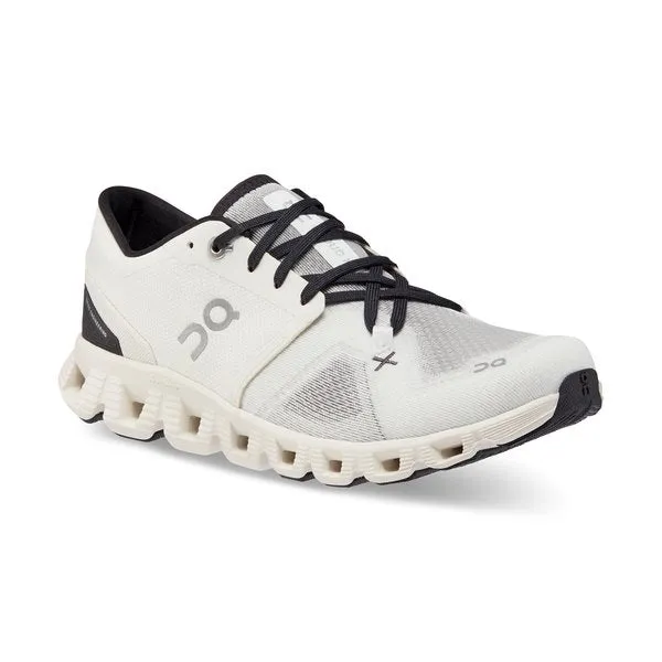 On Women's Cloud X 3 Training Shoes - White/Black