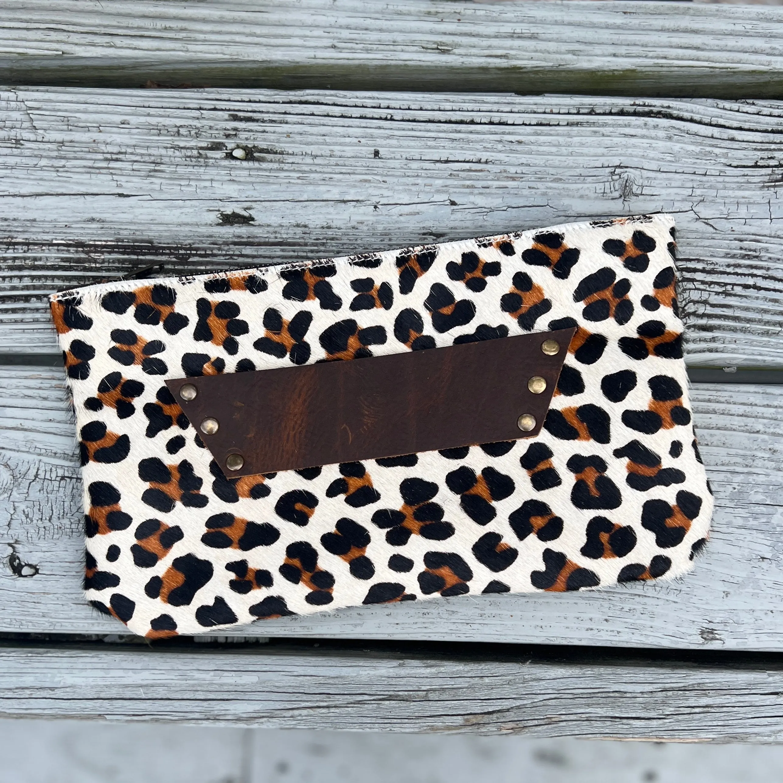 [raleigh leather] Clutch- Leopard & Caramel