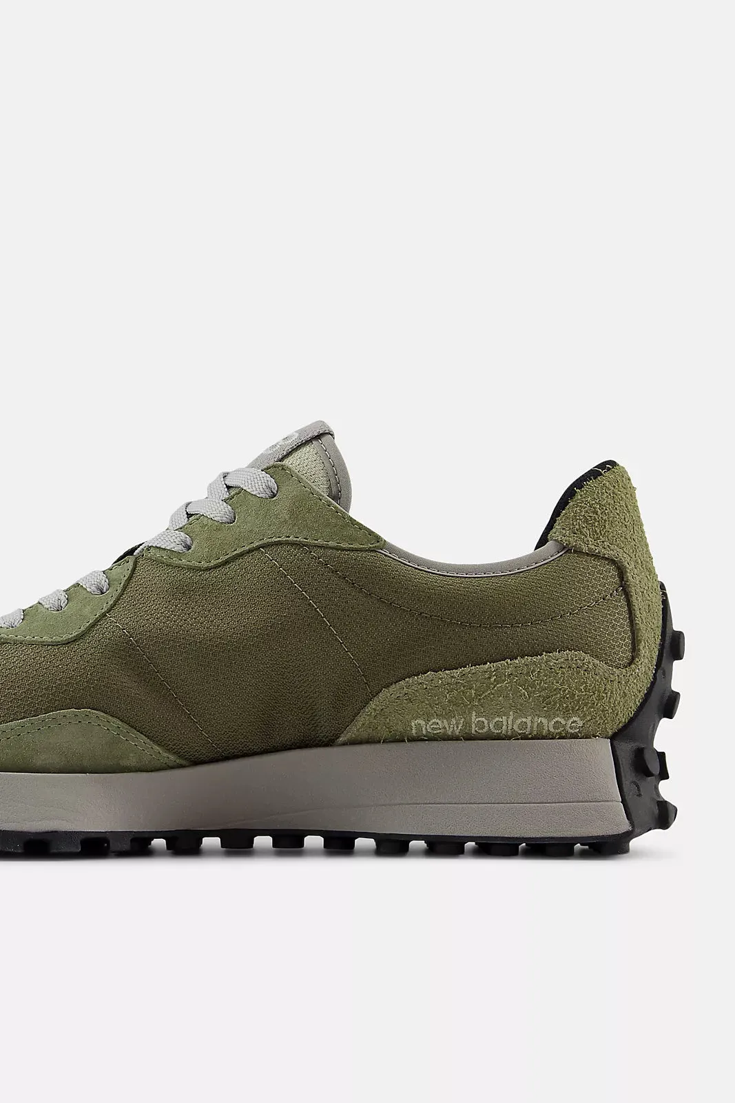 Sneaker 327 in Olive