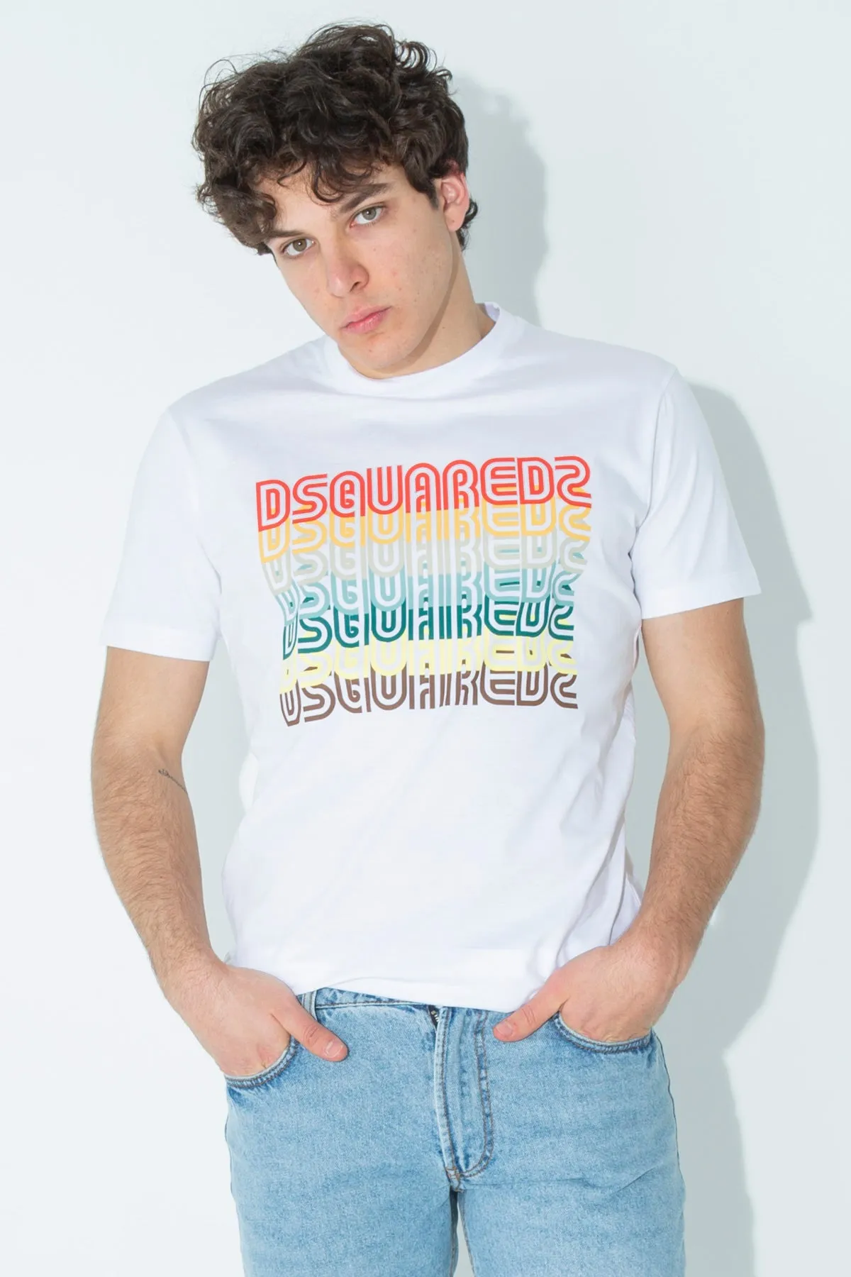 T-shirt con stampa frontale