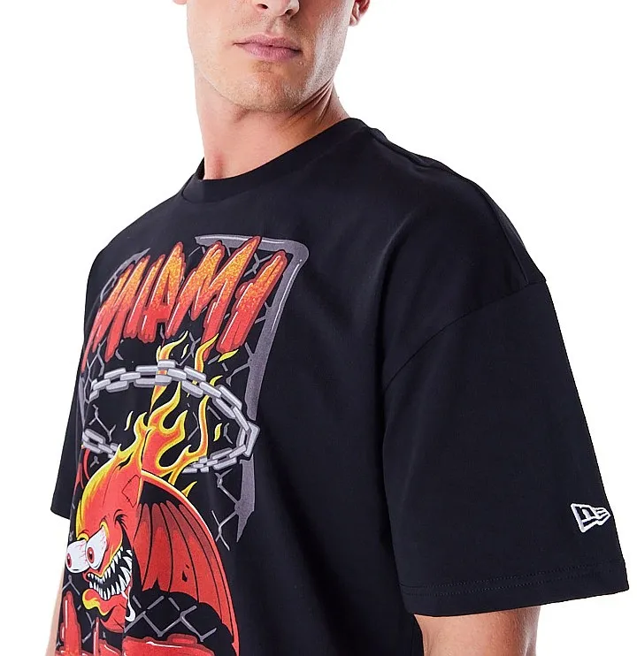 T-Shirt New Era Graphic Drop Shoulder NBA Miami Heat - Black/Print Red - men´s