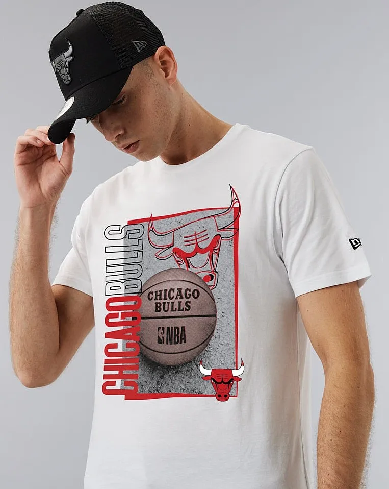 T-Shirt New Era Hoop Graphic NBA Chicago Bulls - White/Fade/Dark Red - men´s