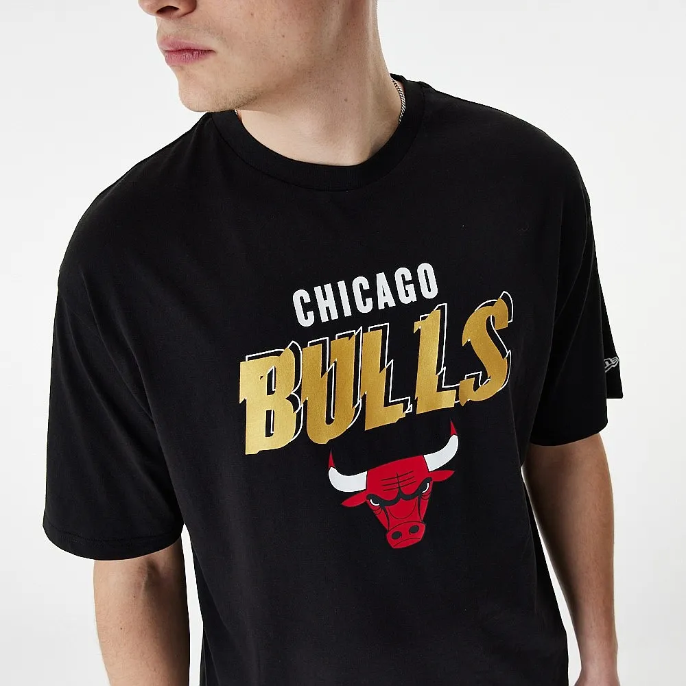 T-Shirt New Era Team Script OS NBA Chicago Bulls - Black/Metallic Gold - men´s