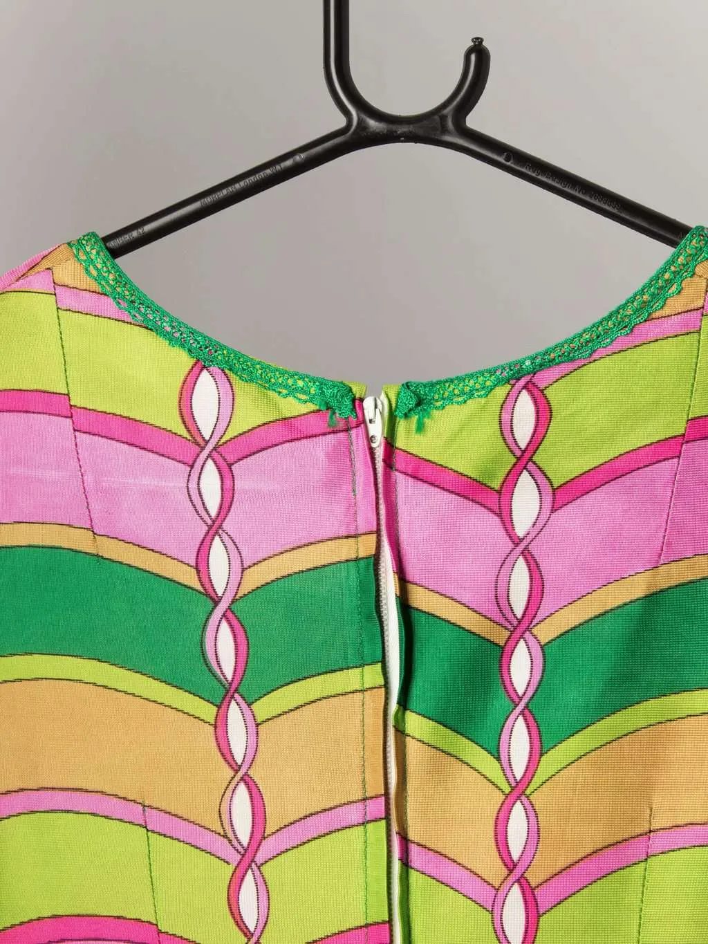 Vintage 1970s Pucci-inspired maxi dress with angel wing sleeves in gorgeous pinks and greens – UK 6 / 8